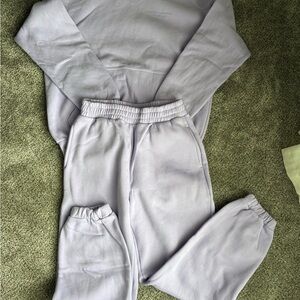 Comfort Lavender Sweatshirt and Sweatpants Set